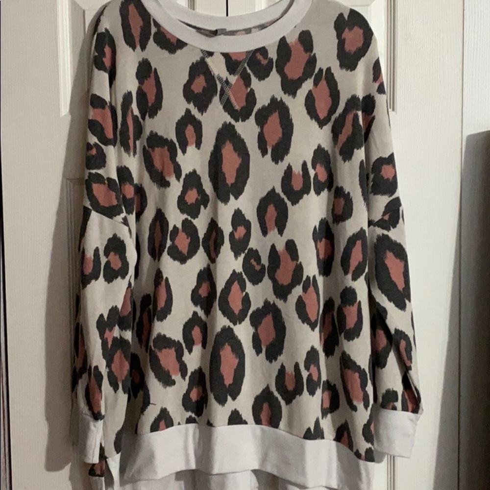 Xxl honeyme curvy leopard print sweater
